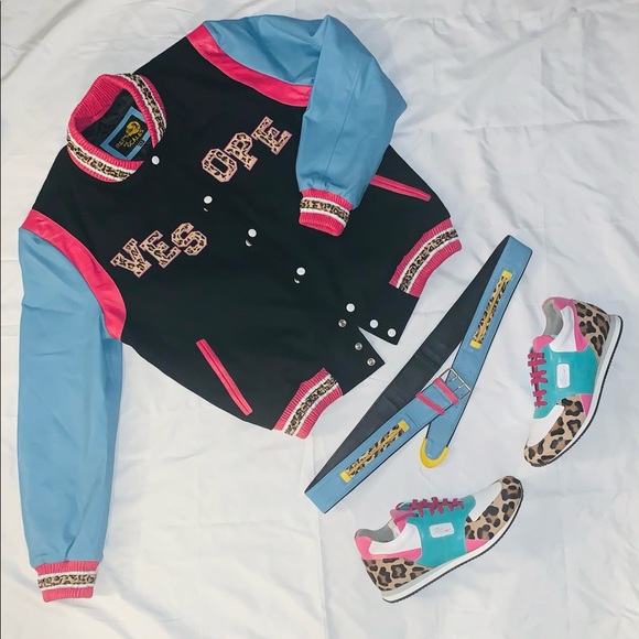 🧥Custom Varsity Jacket in Leather - Picture 5 of 8